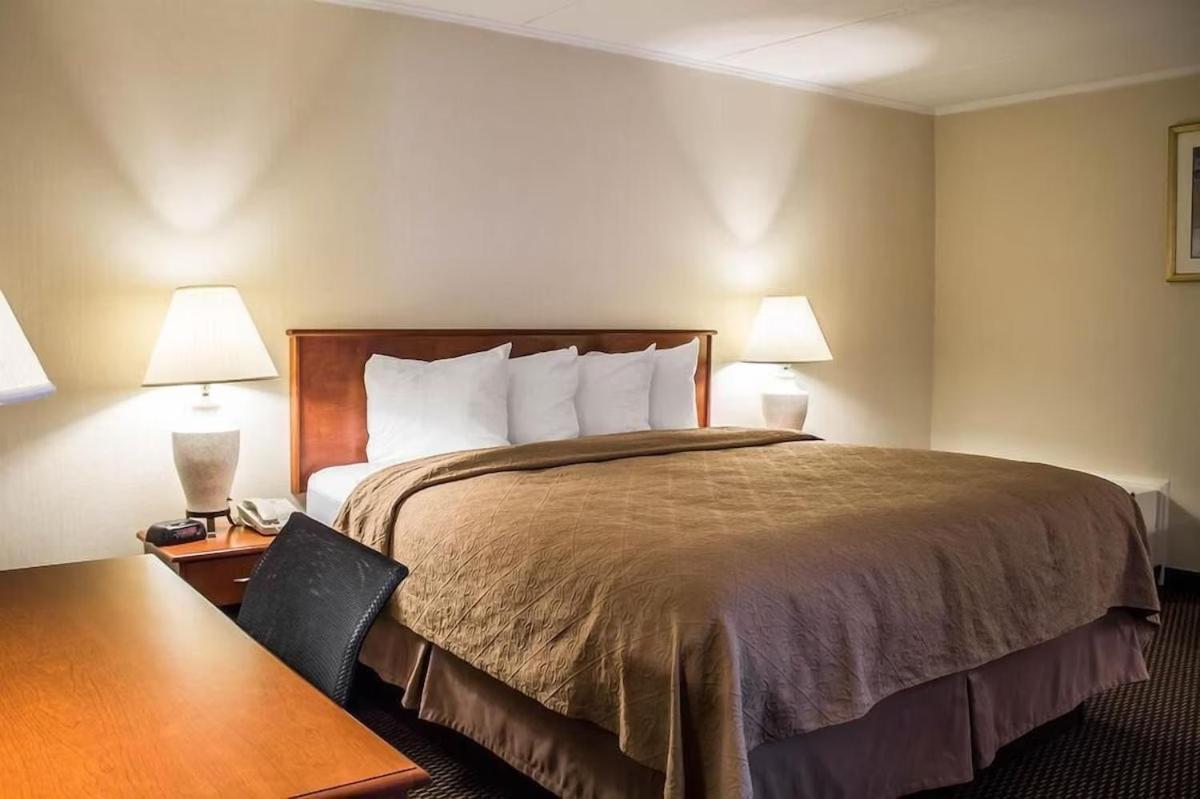 Baymont By Wyndham Youngstown Exterior foto